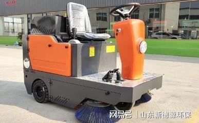 CA1160P62K1L3E4洗掃車(chē) 高效清潔，城市環(huán)衛(wèi)的得力助手